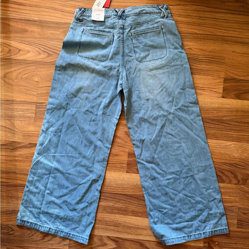 Lucky Brand Light Blue Wide Leg Jeans - Picture 5 of 9